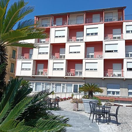 Hotel Robinia Imperia Eksteriør bilde